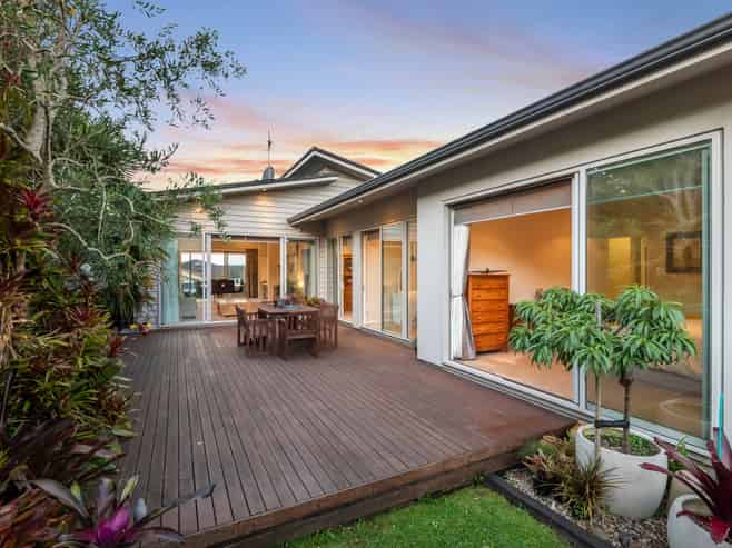 17 Laura Jane Drive, Millwater