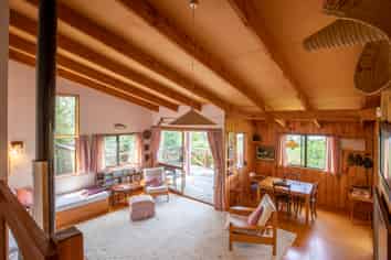 33 Hauraki Terrace, PUKAWA