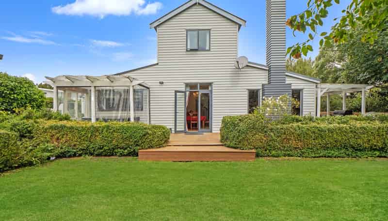 297 lake terrace road, Burwood