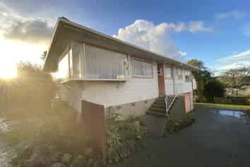 29  Cockayne Crescent, Sunnynook