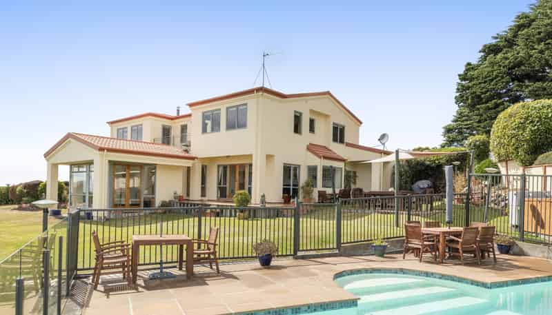 350 Mt Pleasant Road, Mount Pleasant