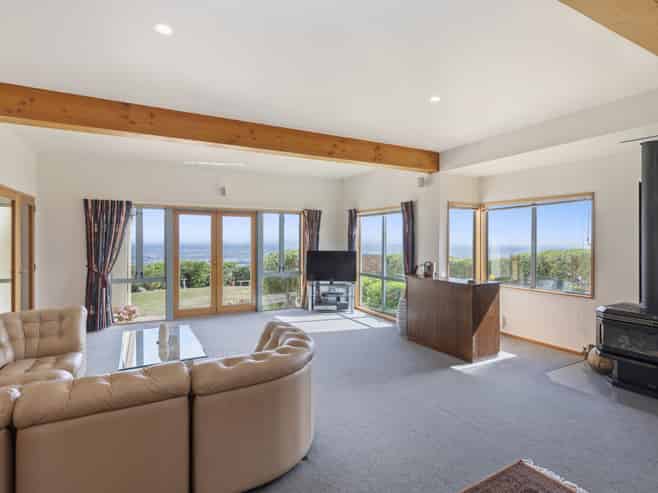 350 Mt Pleasant Road, Mount Pleasant