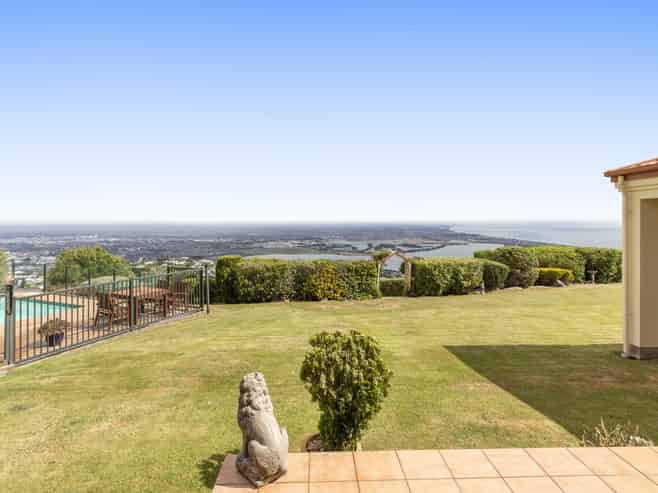 350 Mt Pleasant Road, Mount Pleasant
