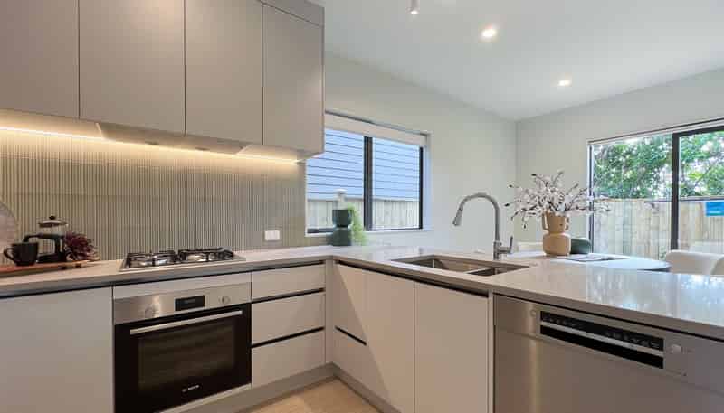 46D Tiroroa Avenue, Te Atatu South