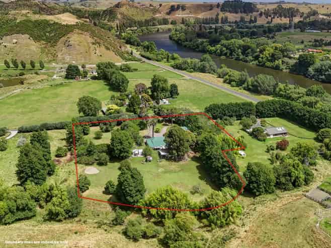 15 Kukuta Road, Okoia