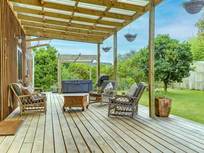 15 Kukuta Road, Okoia