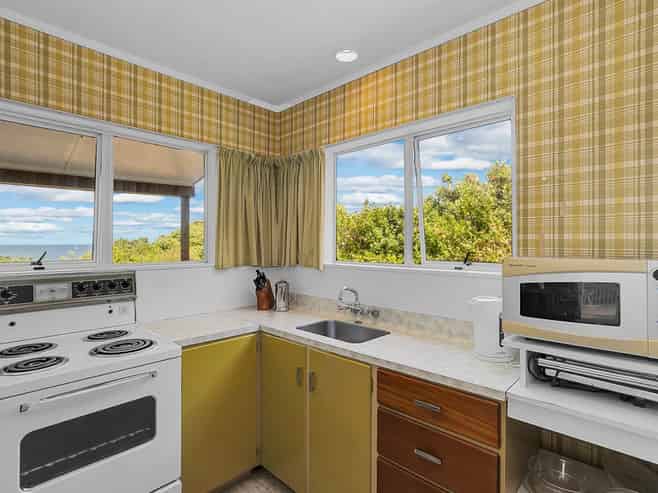 21 Wonderview Road, Leigh