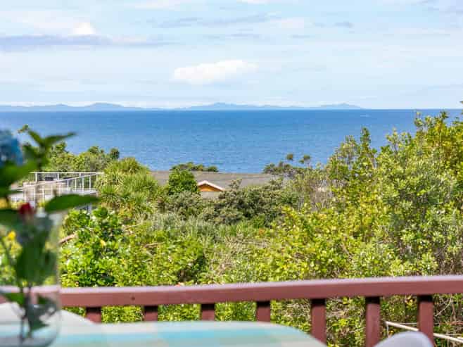 21 Wonderview Road, Leigh