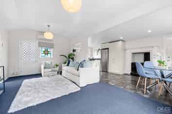 12A Islington Street, Trentham