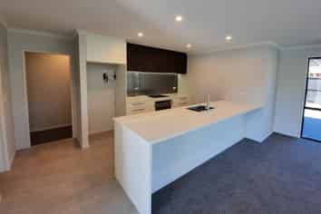 6 Kirkdale Place, Avonhead