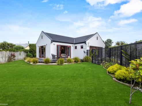 11 Cordyline Place, Waimairi Beach