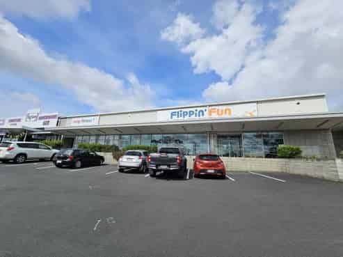 Flagship large format retail opportunity