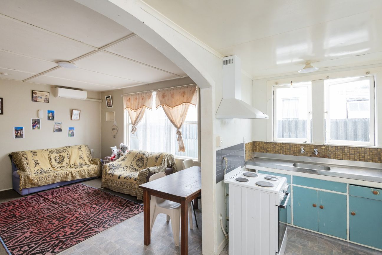 Land and Income - rare combination - Vista 4