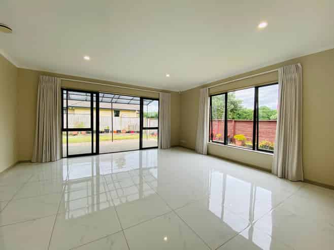 42 Accent Drive, Flat Bush