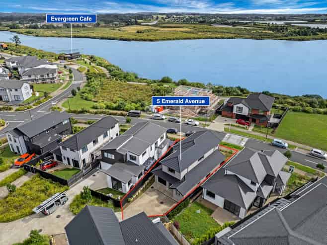 5 Emerald Avenue, Karaka