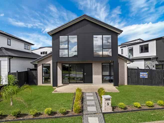5 Emerald Avenue, Karaka