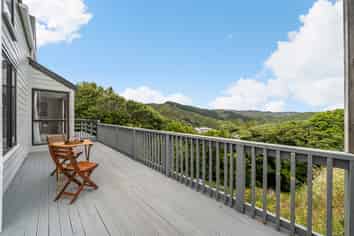 66 Woodhouse Avenue, Karori