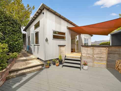 12 Selwyn Road, Lyttelton