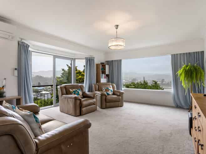 106B Bruce Wallace Place, Whangamata