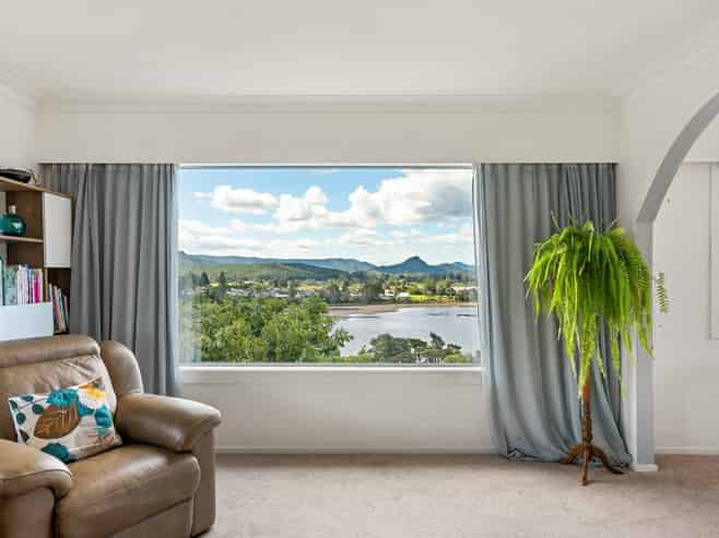 106B Bruce Wallace Place, Whangamata