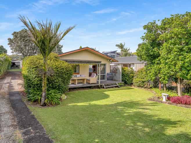 21 Whiritoa Beach Road, Whiritoa