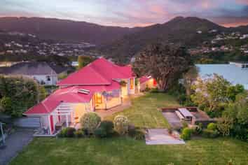 11 Trelissick Crescent, Ngaio