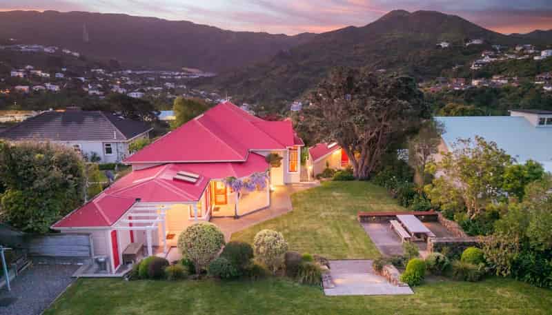 11 Trelissick Crescent, Ngaio