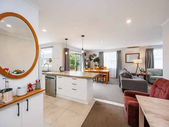 7 Salisbury Avenue, Terrace End