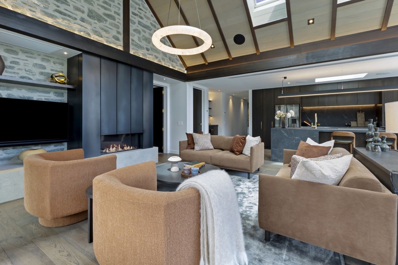 WHERE HERITAGE MEETS HOME - Fler
