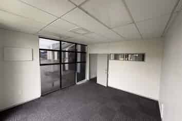 For lease - Industrial warehouse and office