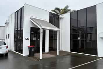 For lease - Industrial warehouse and office