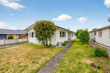 75 Gray Avenue, Paraparaumu Beach