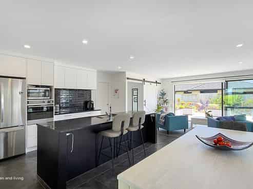 8 Waimarie Way, Thames