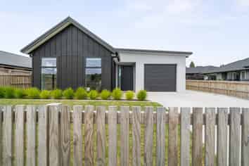 205 Adler Drive, Ohauiti