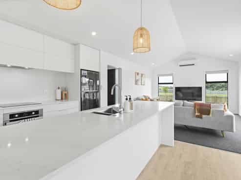 205 Adler Drive, Ohauiti