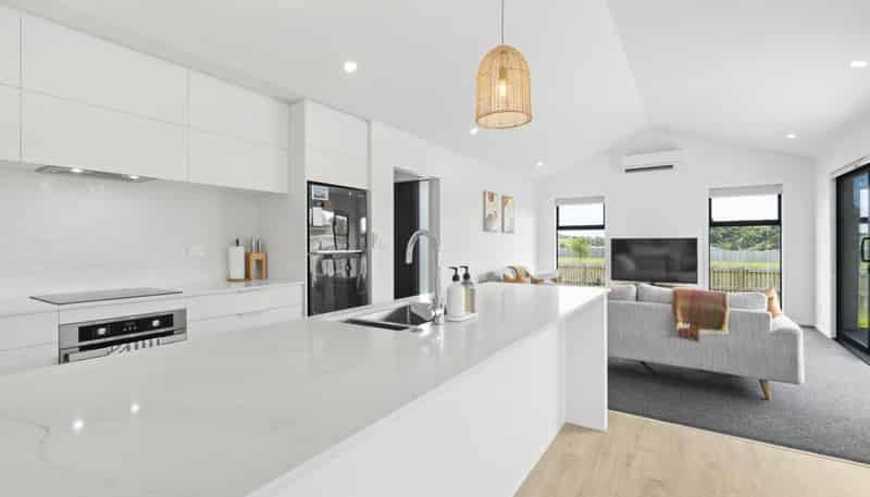 205 Adler Drive, Ohauiti