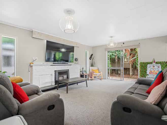 29d Clawton Street, Westown