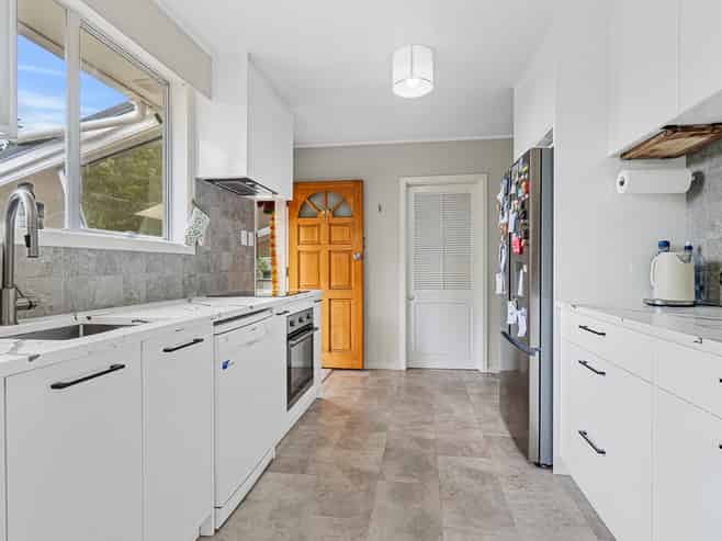 29d Clawton Street, Westown