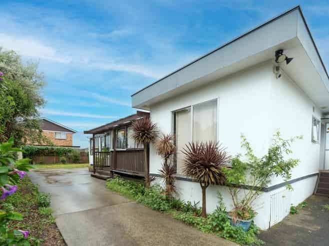 2/9A Cambourne Road, Papatoetoe