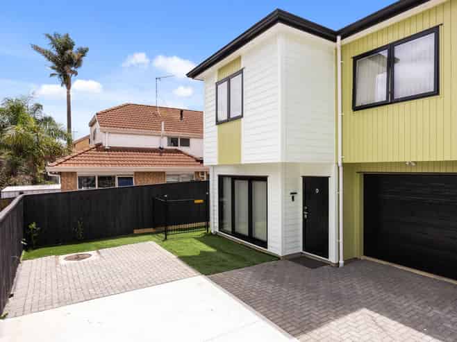 7 A, B, C, Percival Street, Manurewa