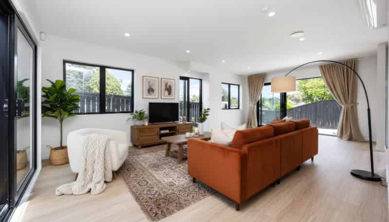 7 A, B, C, Percival Street, Manurewa