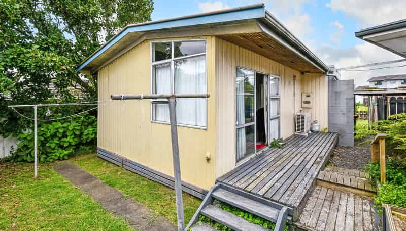 2/2 Dagenham Street,, Manurewa