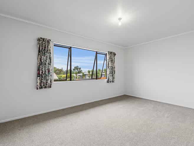 4 Mayfair Place, Westown