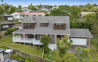 9 St Lucia Place, Unsworth Heights