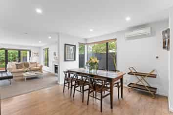 43 Cox Street, Merivale