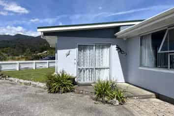 2 Stewart Street, Waimangaroa