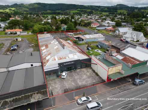 ESTATE SALE - LARGE FREEHOLD
