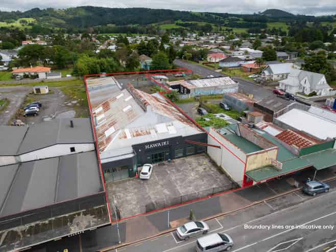 ESTATE SALE - LARGE FREEHOLD
