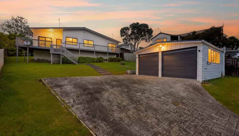 12 Clearview Heights, Ranui