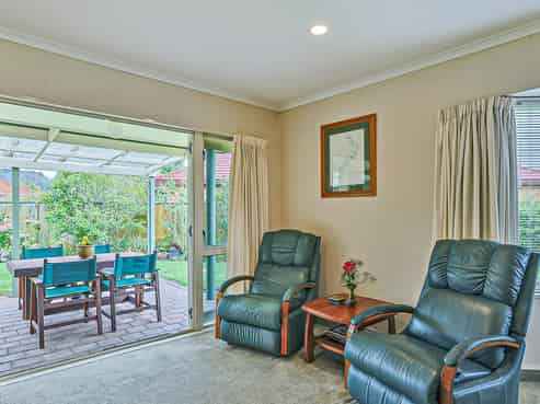 6 Wilton Row, Taradale